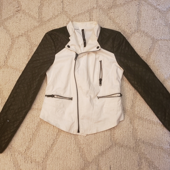 Leather jacket - Picture 1 of 1